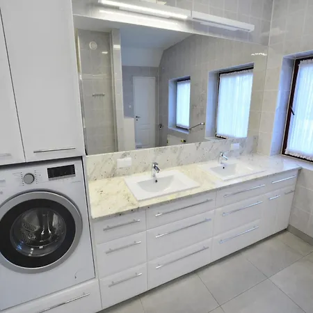 Casa vacanze With Sauna, Right On The