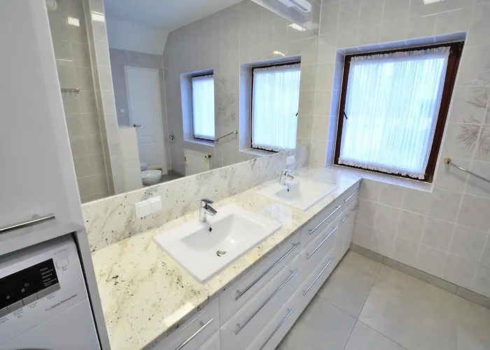 With Sauna, Right On The * Ustronie Morskie