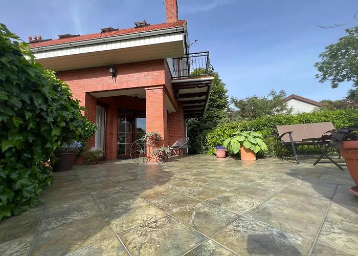 Сasa de vacaciones With Sauna, Right On The *